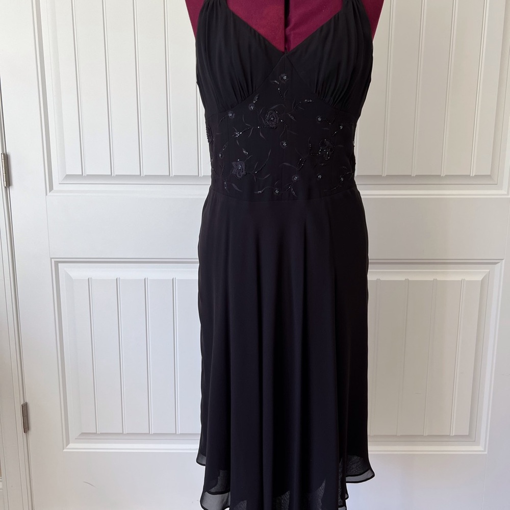 Nine West-layered chiffon Cocktail dress. Beautiful!
